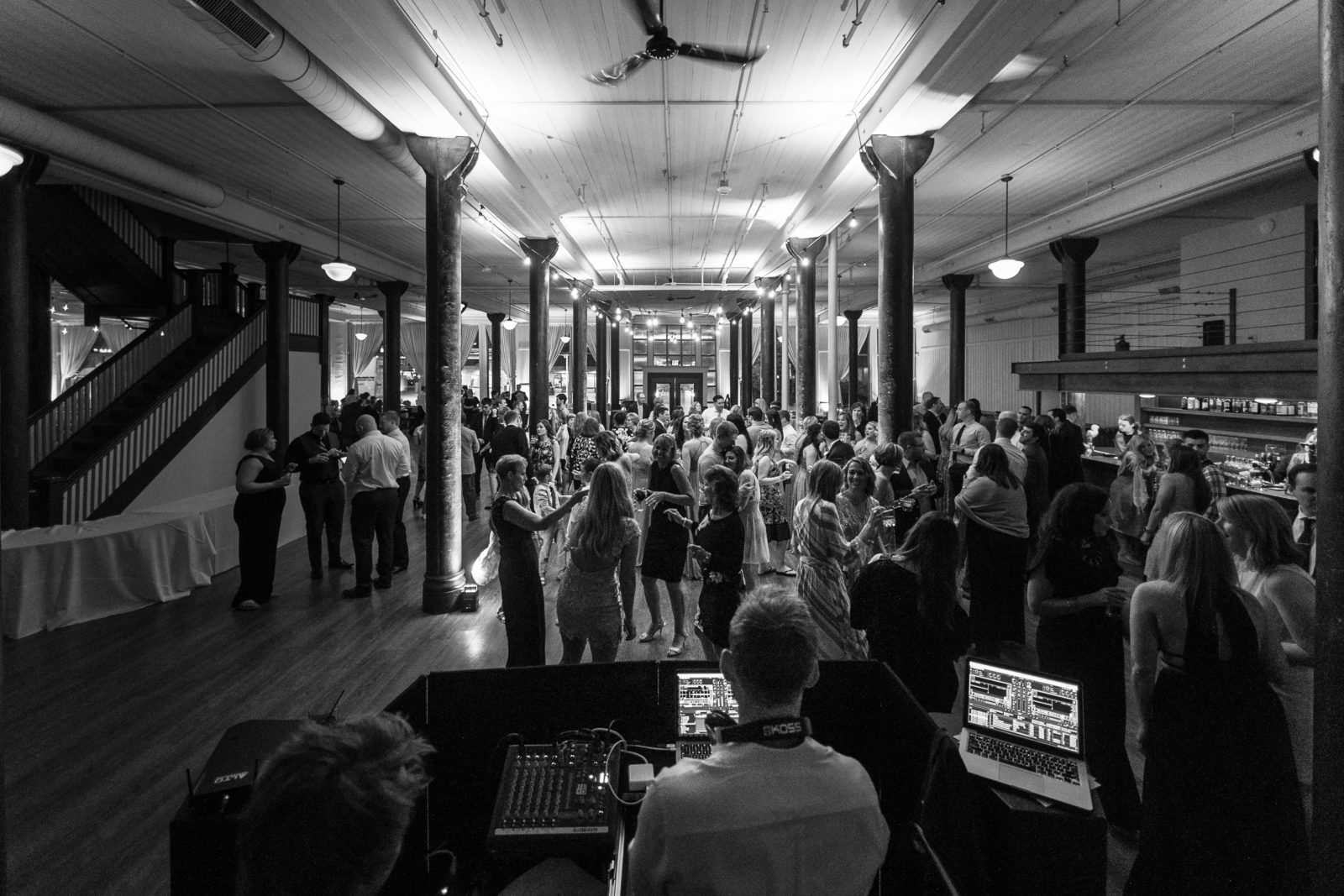 Why It’s Worth Investing in the Best Wedding DJs in Milwaukee